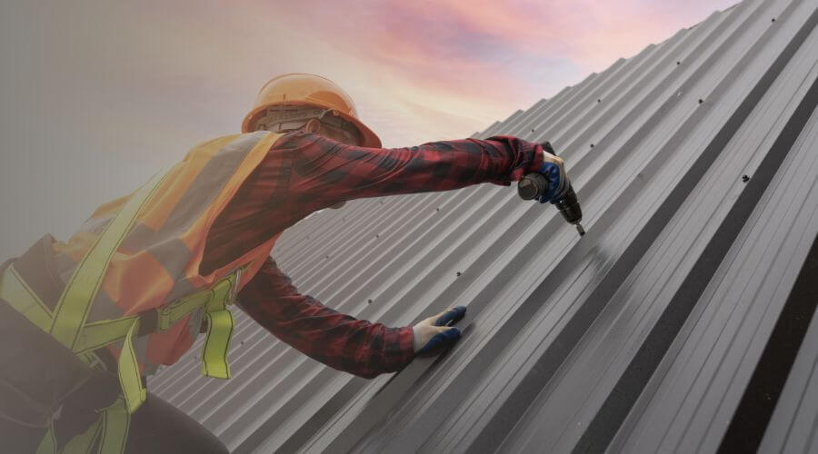 Professional residential roofers in Naubinway, MI